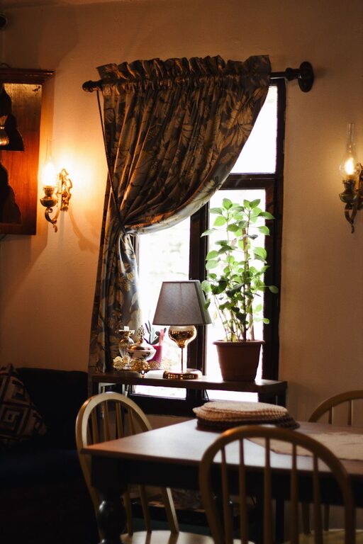 Tips for Creating a Cozy and Inviting Home Environment